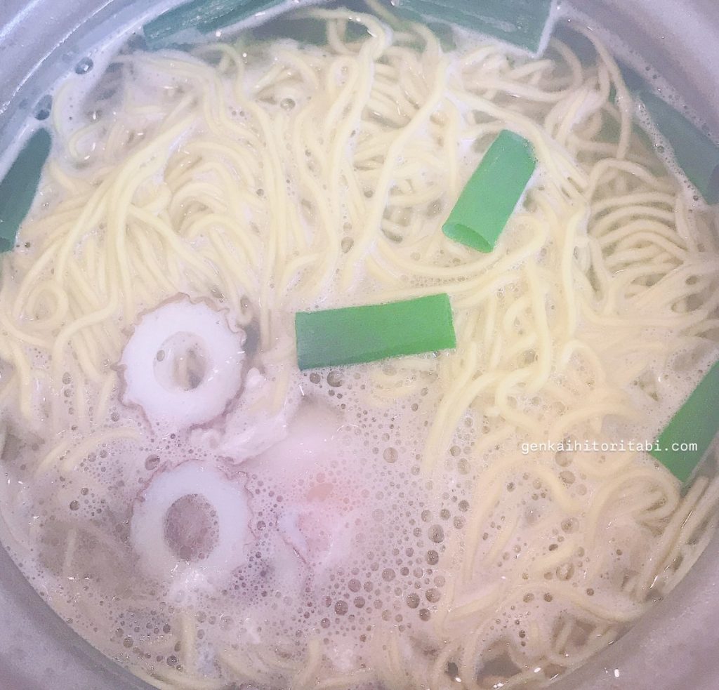 高知旅行におすすめグルメ　鍋焼きラーメン