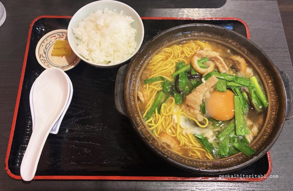 高知旅行におすすめグルメ　鍋焼きラーメン　がろ〜