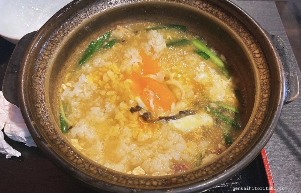 高知旅行におすすめグルメ　鍋焼きラーメン　がろ〜