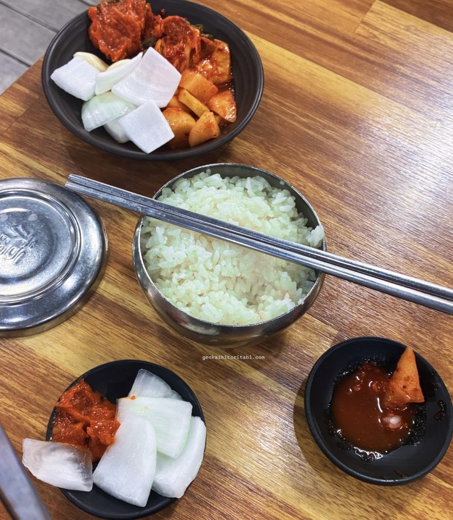 釜山　BIFF広場　チャガルチ　おすすめひとり飯　テジクッパ